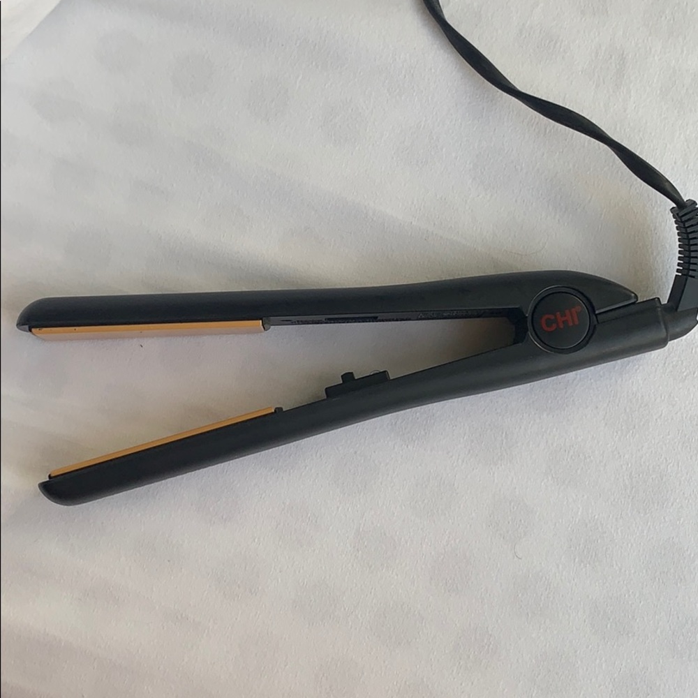 CHI 1 inch straightener